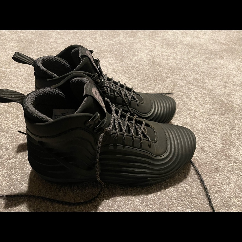 Mens Nike lunar boots